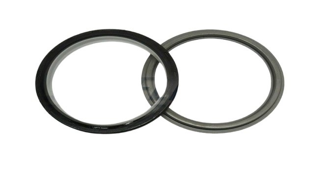 Cummins Rear Crankshaft Seal 3353978 | OEM Replacement 3804900 Diesel Engine Seal